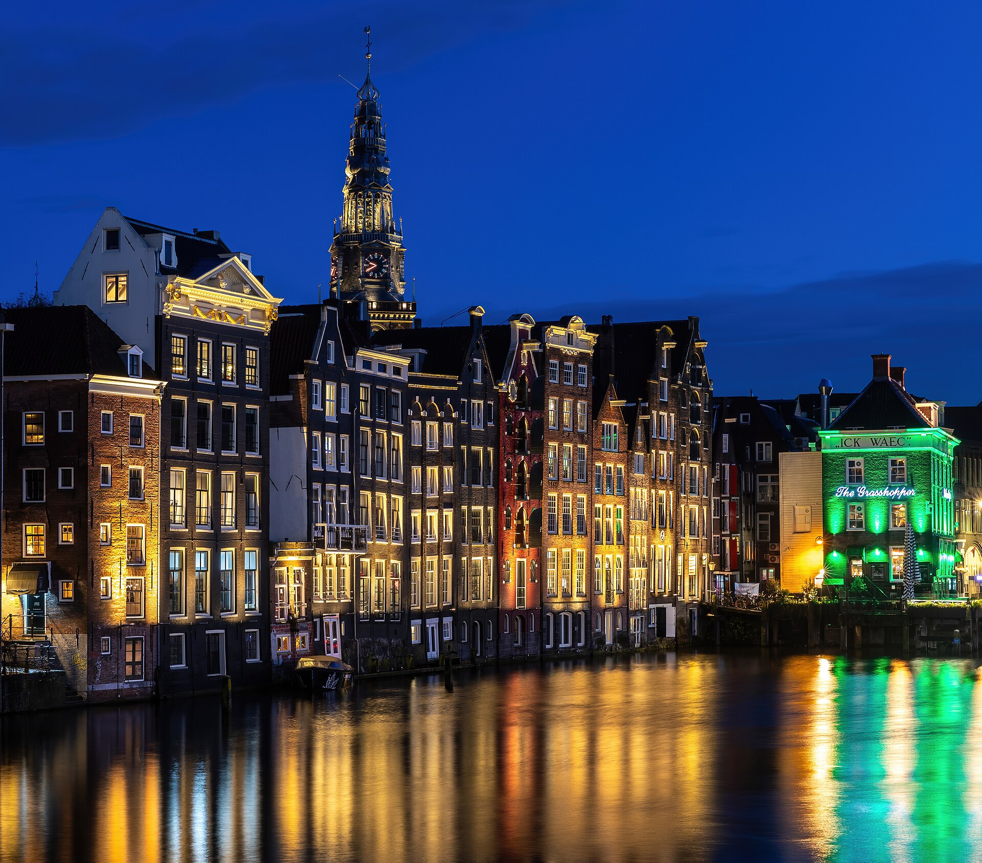 Nederlandse vastgoed-architectuur, Amsterdamse grachtenpanden